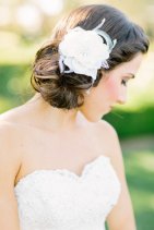 Menyasszonyi frizura ,hosszú barna hajból 22, Bridal long brown hair 22 Forrás:http://www.etsy.com